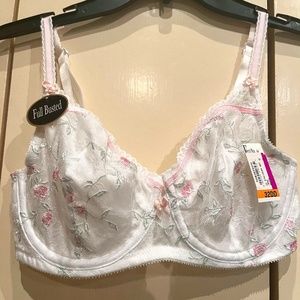 NWT Felina Lace Underwire Bra